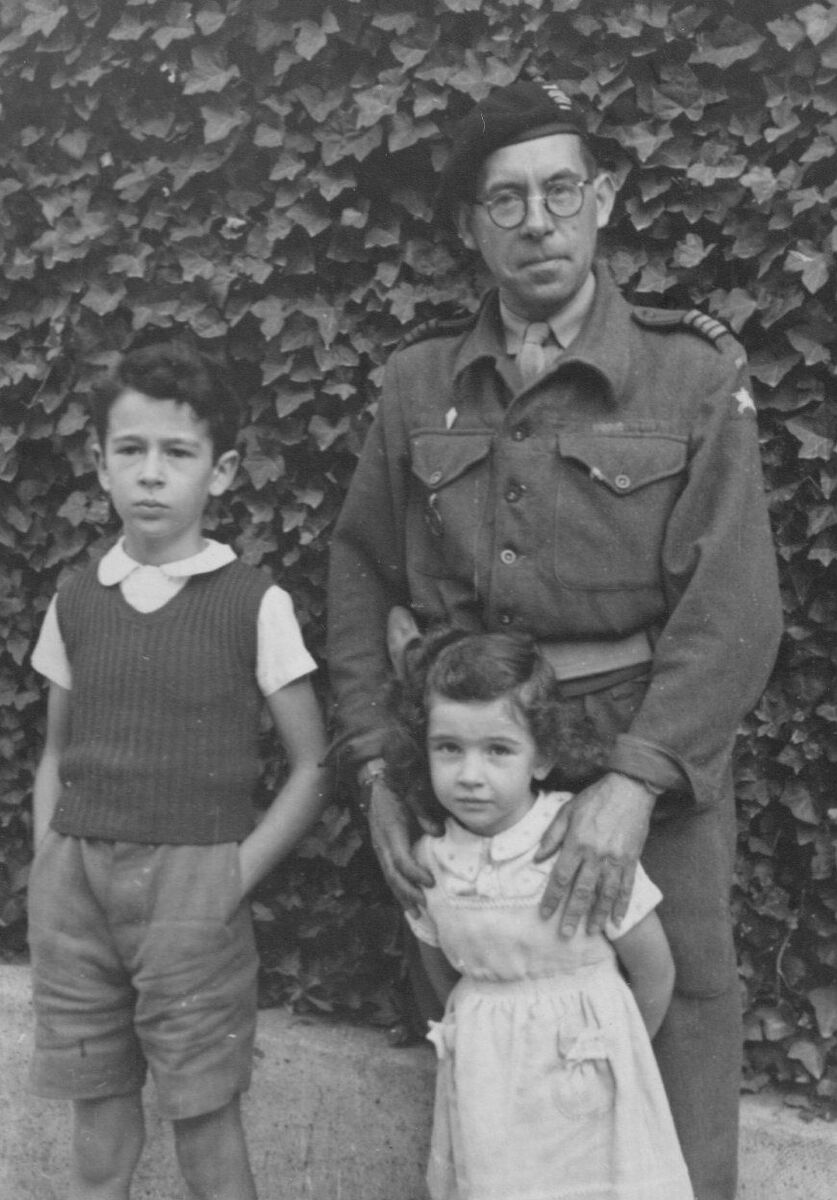 1944 Claude quelques mois avant sa mort, Denis et Chantal